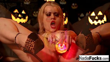 Play Stacked Nadia celebrates Halloween by making herself cum!