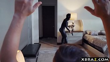 Play Ex psycho wife destroys new relationship by sending selfies